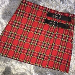 Plaid mini skirt